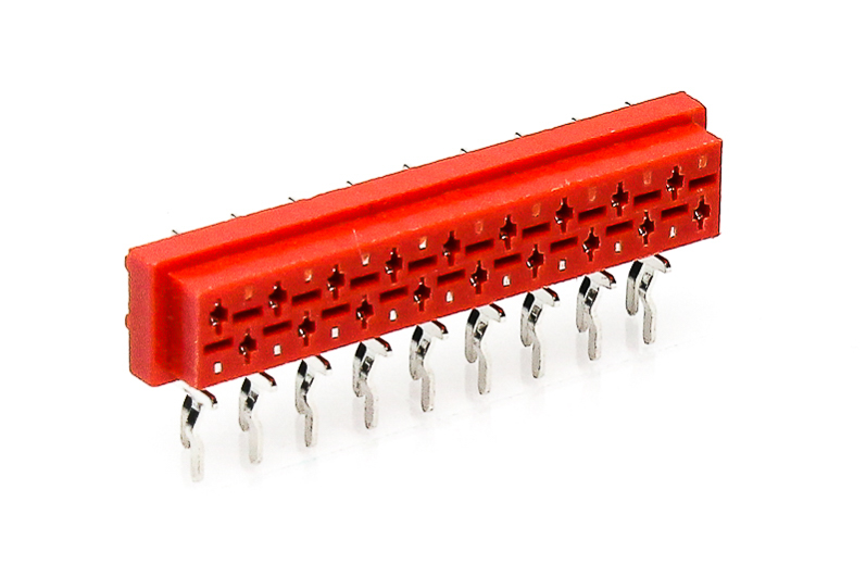 CVILUX Socket Square MicroMatch 18p THT CA3218H1300
