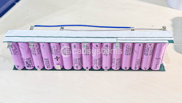 Процесс сборки аккумуляторных батарей